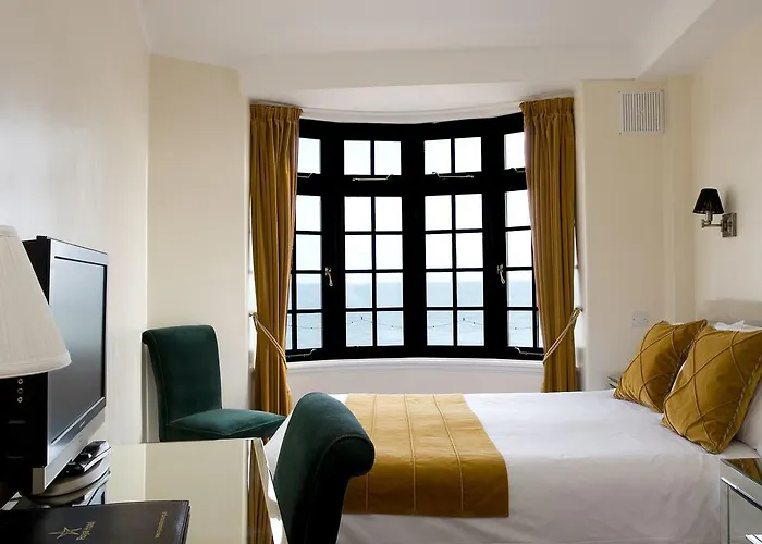 Royal Hotel (Adults Only)