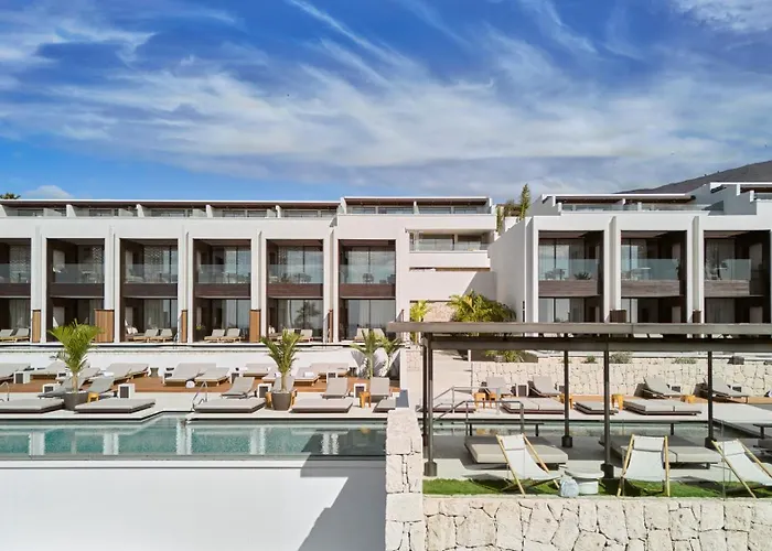 Royal Hideaway Corales Villas