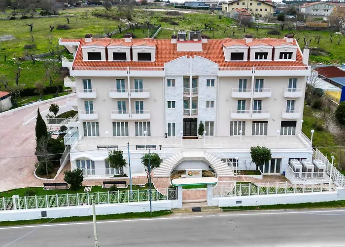 Easy Green Hotel