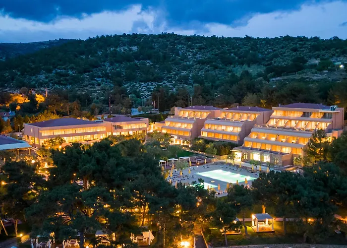 Royal Paradise Beach Resort & Spa - Adults Friendly Hotel Potos