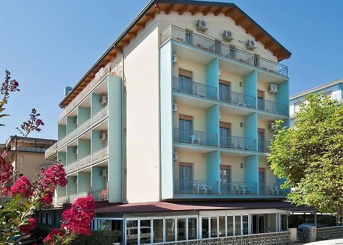 Saint Tropez Spa & Restaurant