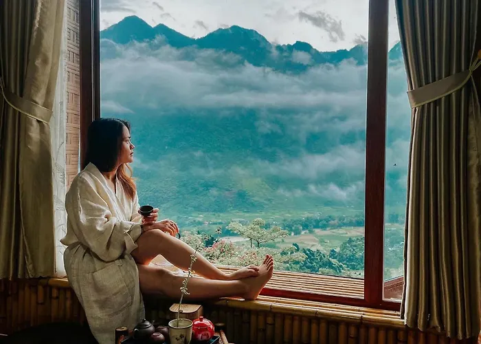 Hmong Village Resort Ha Giang