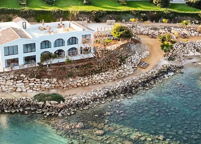 Sirena Bay Beach House And Luxury Suites