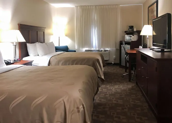 Quality Inn I-70 At Wanamaker Topeka