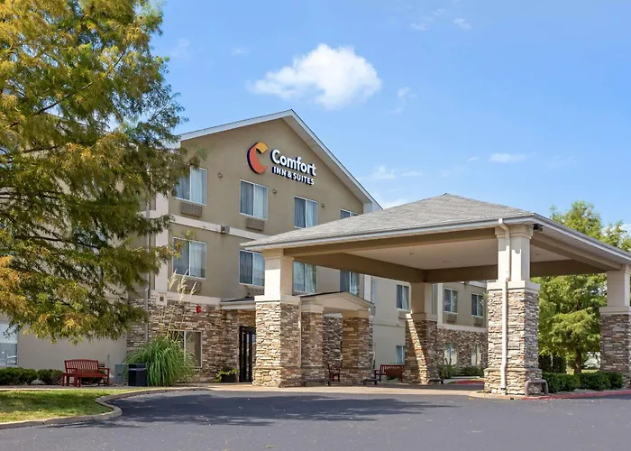 Comfort Inn & Suites Pittsburg Ks