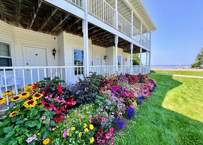 Bay Breeze Resort Ephraim