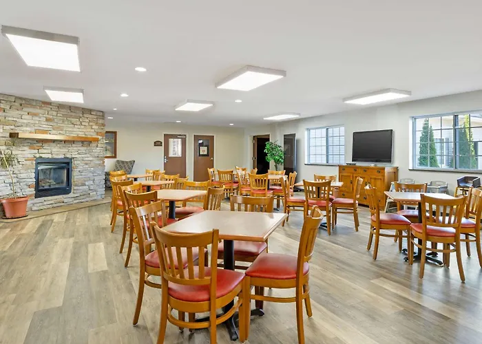 Quality Inn & Suites Fort Madison Near Hwy 61