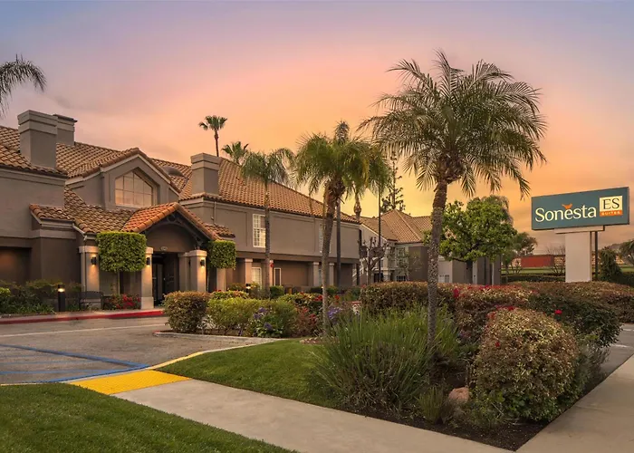 Sonesta Es Suites Chatsworth