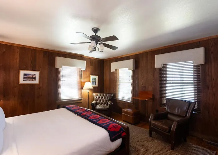 Snowbird Mountain Lodge - All-Inclusive Adventure Robbinsville