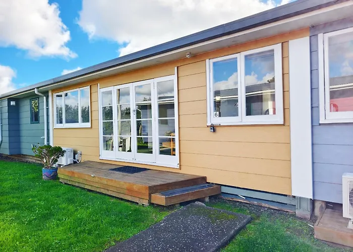 Parakai Geothermal Motel