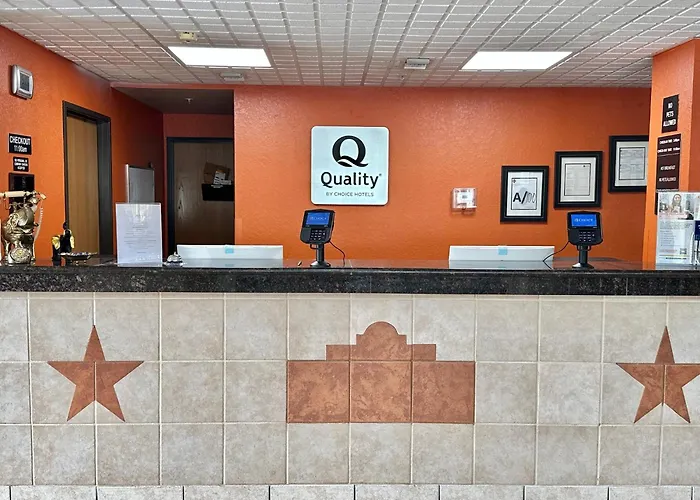 Quality Suites San Antonio Brooks City Base