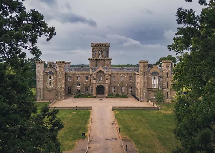 Warner Hotels - Studley Castle