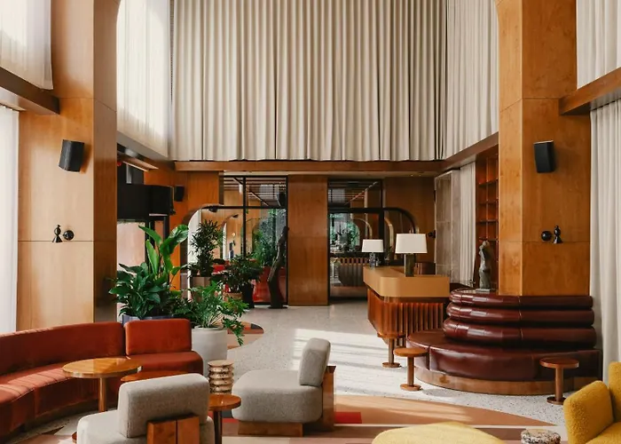 The Standard, Brussels