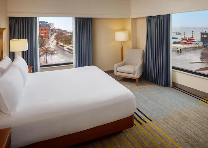 Hilton Garden Inn Portland Downtown Waterfront