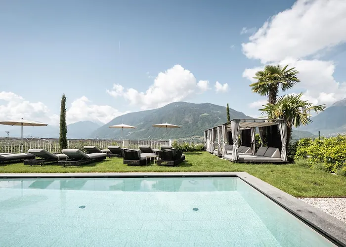 Small & Beautiful Hotel Gnaid