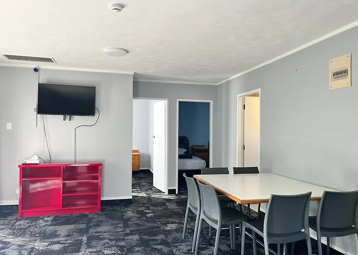 Beetham Park Motel