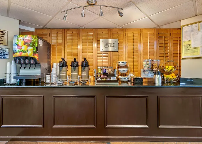 Sleep Inn & Suites Near Sports World Blvd Gatlinburg