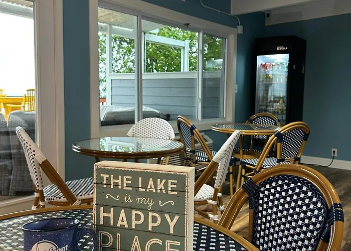 Beachfront Inn