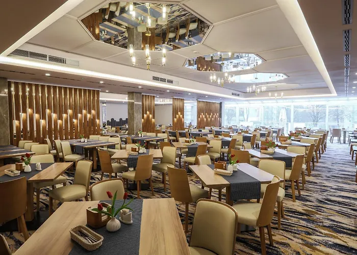 Hotel Grand Lubicz Uzdrowisko Stolpmünde