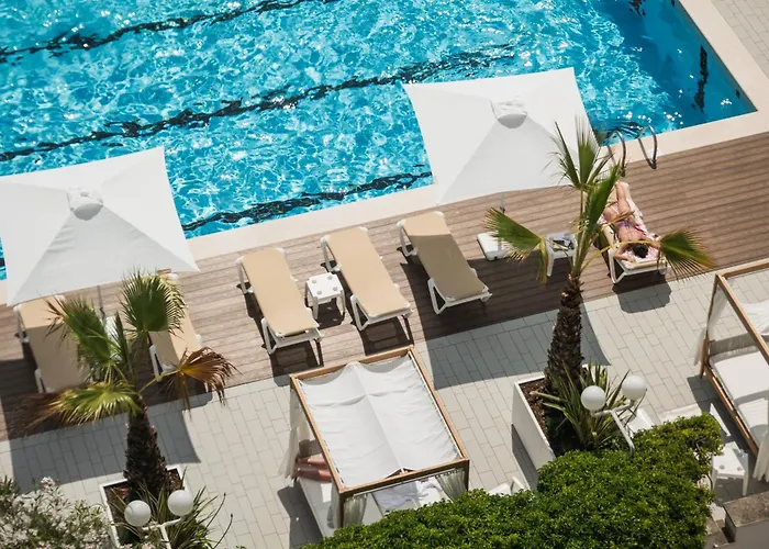 Hr Resort