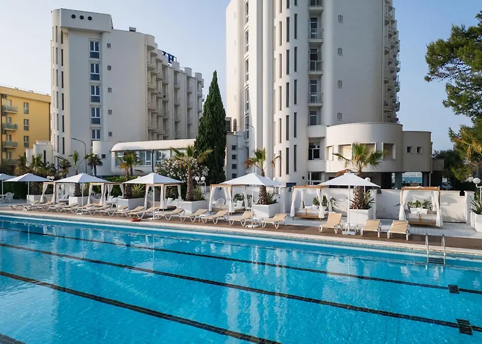 Hr Resort