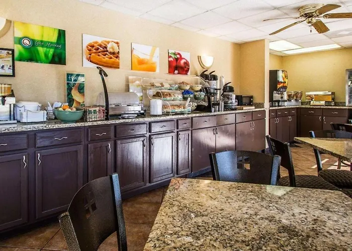 Quality Inn & Suites Near Panama City Beach