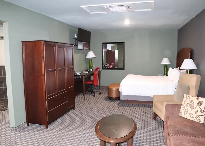 Historic Cow Palace Inn Lamar