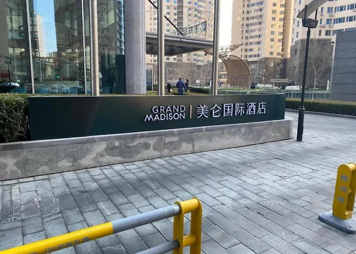 Grand Madison Qingdao Harbour-View Central