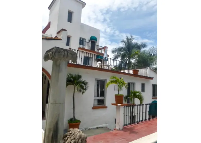 Hotel Bajo el Volcan
