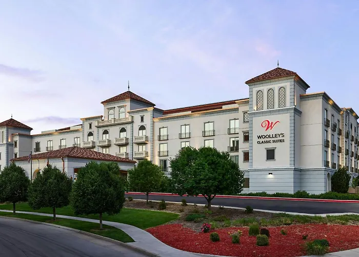 Woolley'S Classic Suites