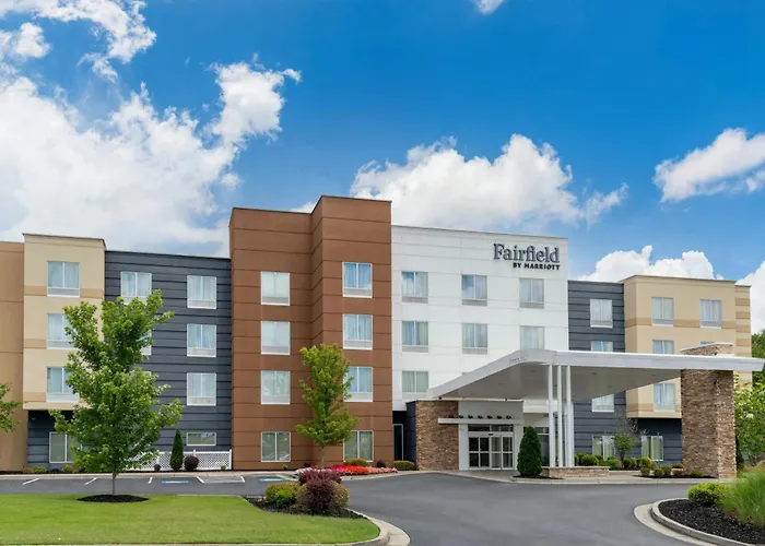 Fairfield Inn And Suites By Marriott Calhoun