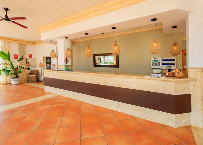 Nuramar Aparthotel