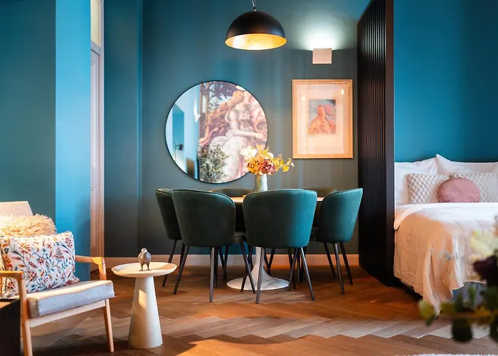 Old Royal Post Boutique Hotel & Premium Suites