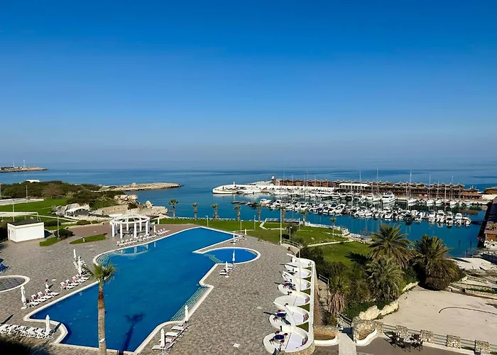 Jasmine Court Hotel & Casino