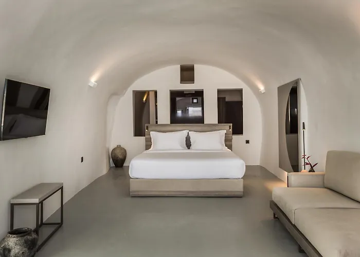 Sun Rocks Boutique Hotel Firostefani