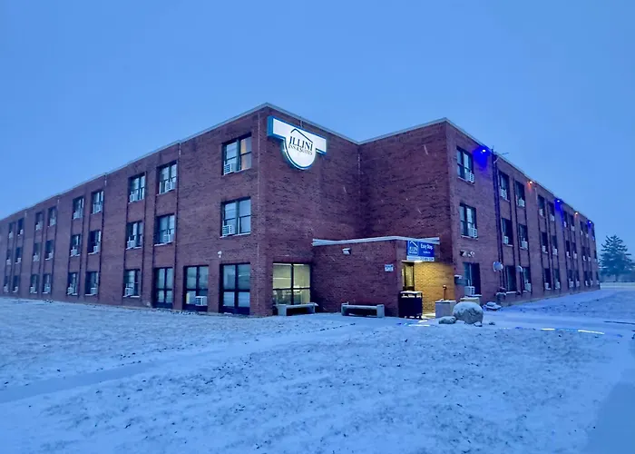 Illini Inn & Suites