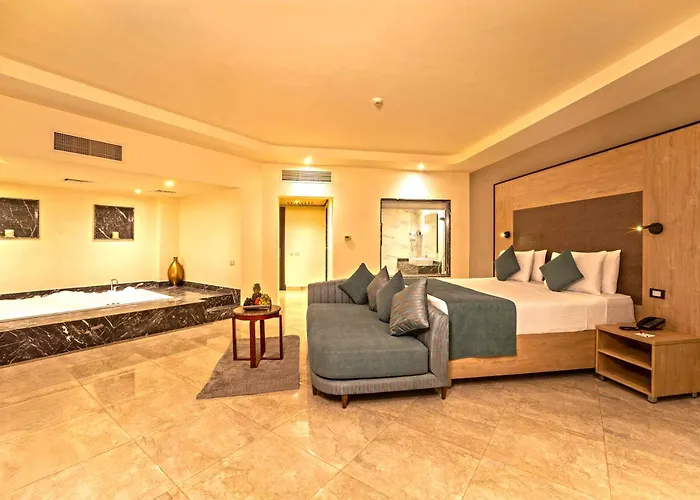 Hotel Xperience Kiroseiz AquaPark Premier-Naama Bay Sharm El-Sheikh
