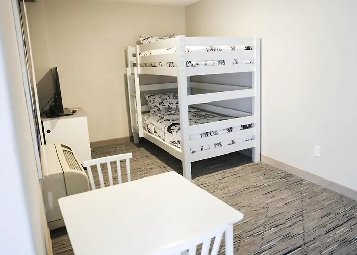 Holiday Inn Express & Suites Douglas By Ihg