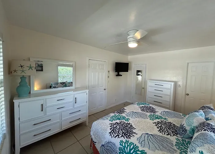 Bahama Beach Club Pompano - Fort Lauderdale - Charming And Cozy Studios & Apartments Close To Beach With Heated Pool