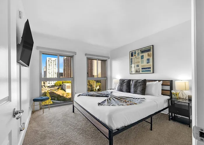 Modern Luxury 2 Bed With Panoramic City Views In Downtown La