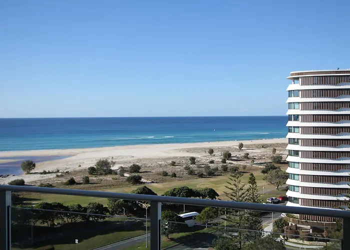 Kirra Surf Apartments