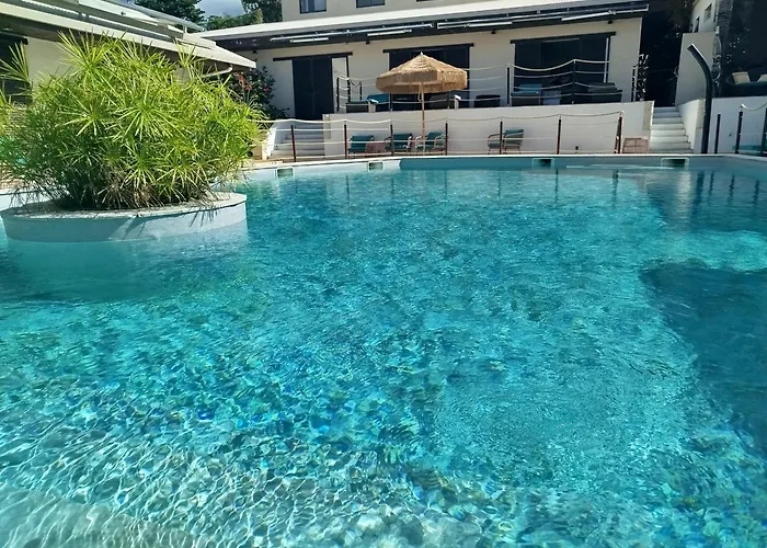Hotel Hibiscus Kone