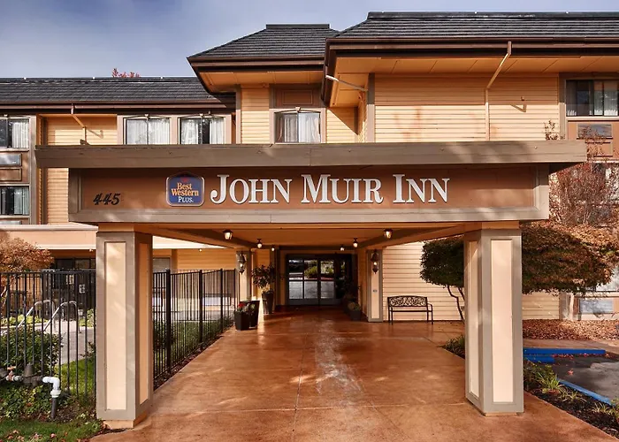 Best Western John Muir Inn