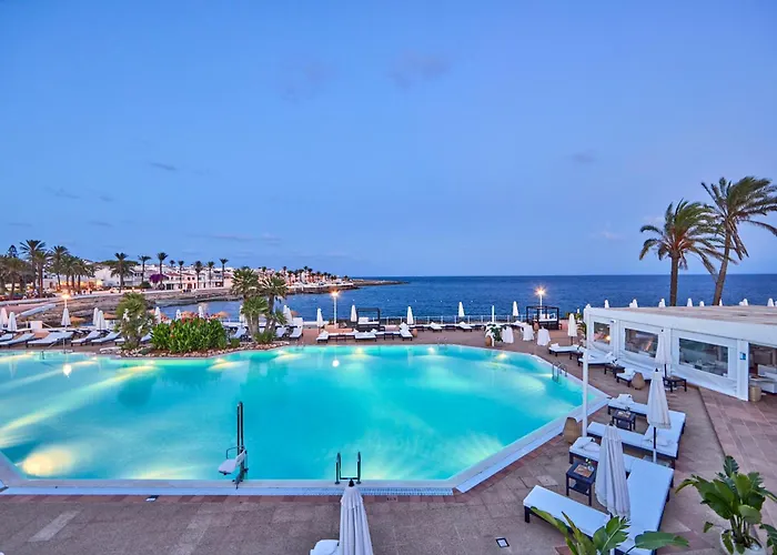 Hotel Aluasoul Menorca - Adults Only à S'Algar