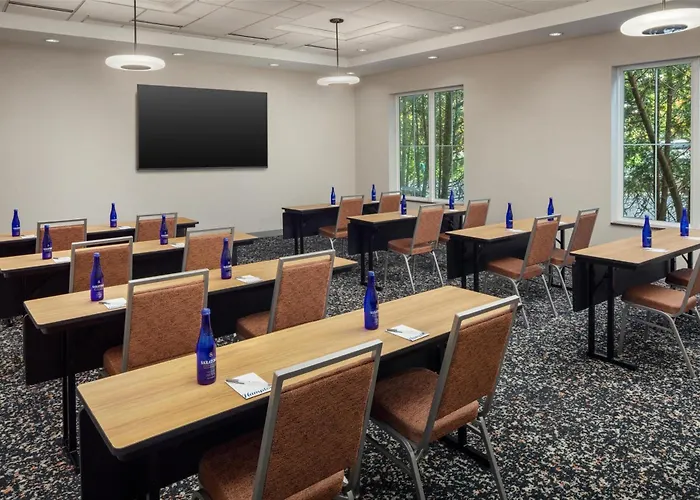 Hampton Inn Nashua
