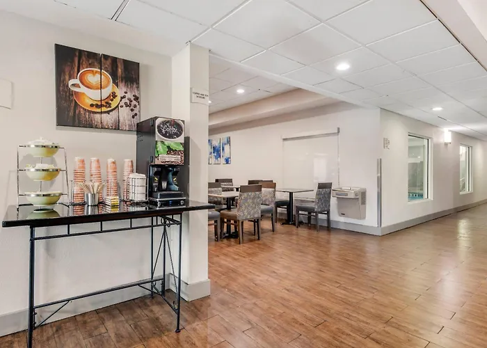 Quality Inn & Suites Union City - Atlanta South