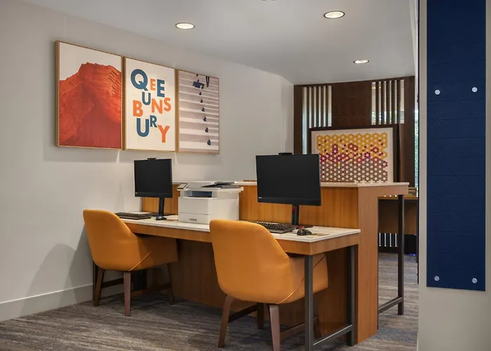 Holiday Inn Express Queensbury-Lake George Area By Ihg