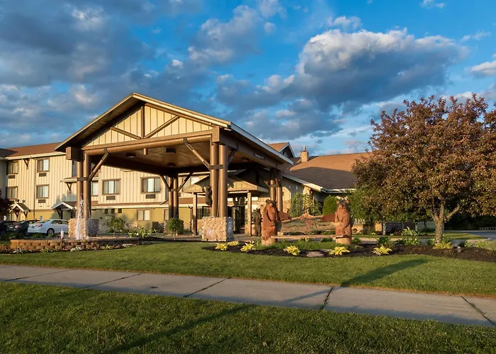 White Pine Inn & Suites
