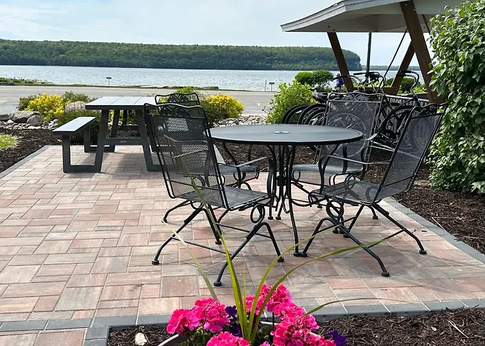 Ephraim Shores Resort