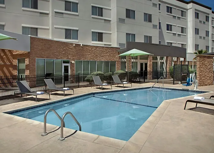 Courtyard By Marriott El Paso East/I-10 Hotel